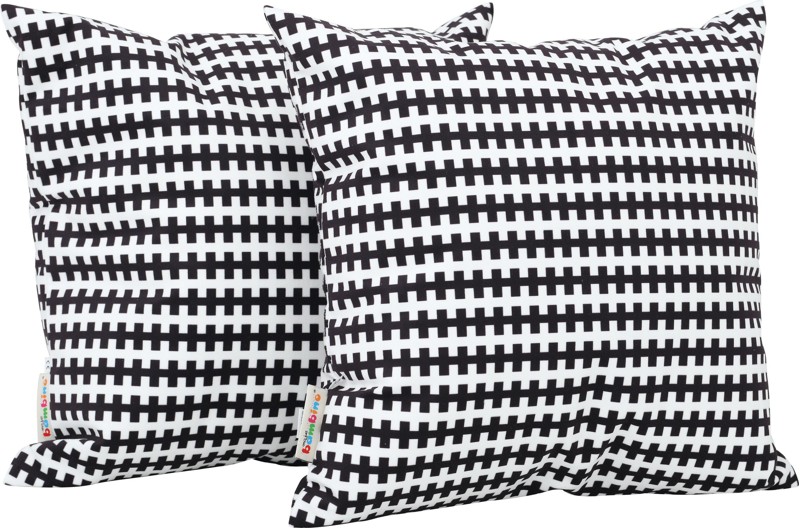 Schwarz-weiße Kissen mit geometrischem Muster, quadratisch, 2er-Set.