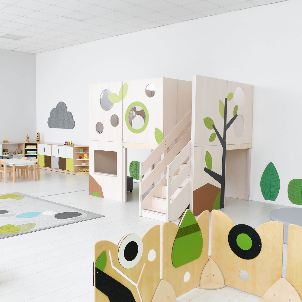 Hochebene im Gruppenraum im Kindergarten