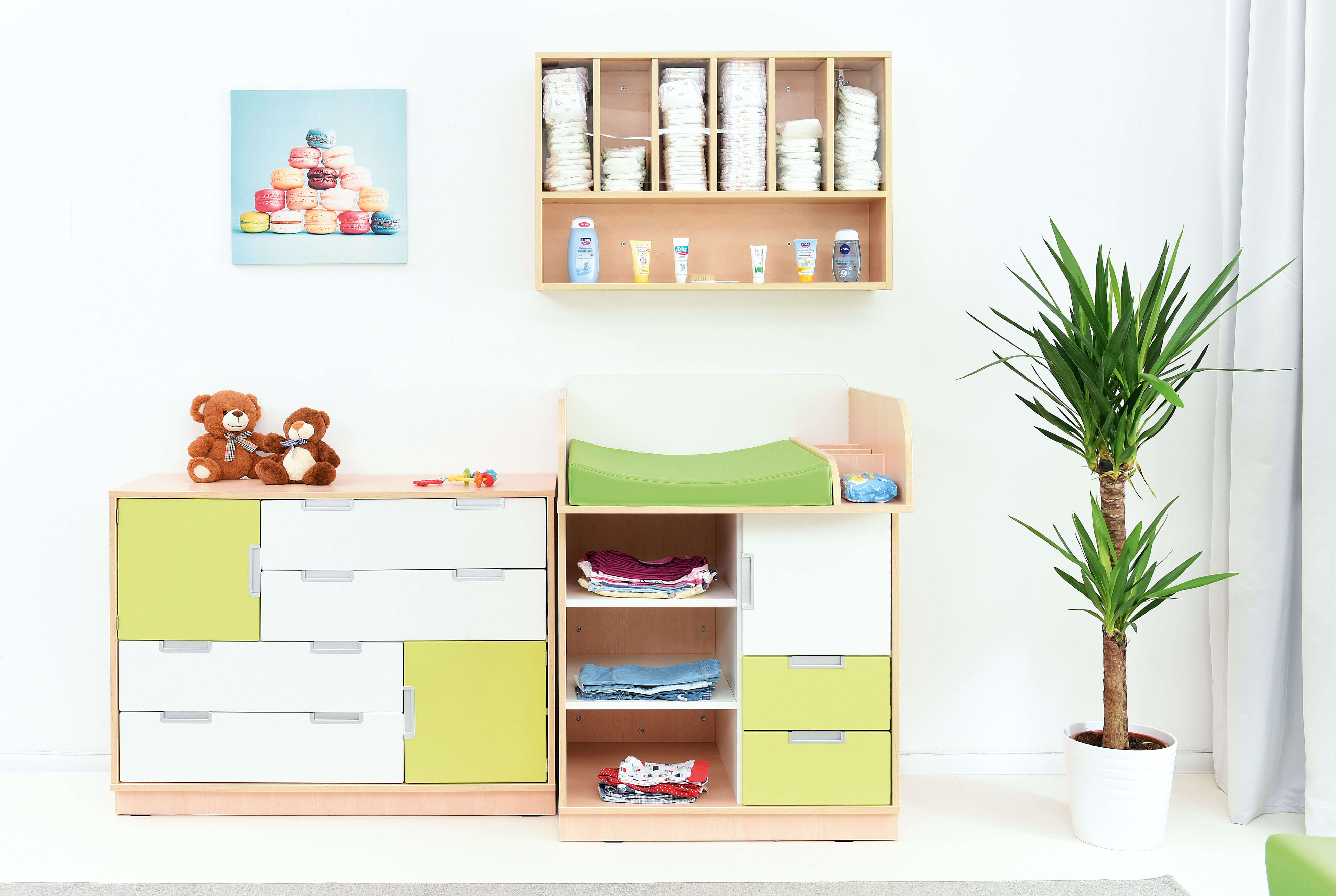 Wickelkommode Quadro, versch. Farben u. Dekore. Geeignet für die Krippe, Kita & Kindergarten.